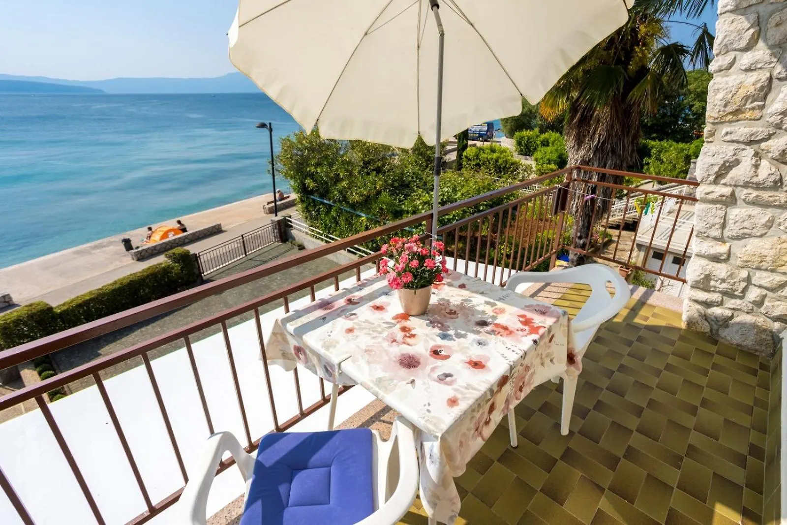 Guest house Apartments Lucija Malinska Croatia